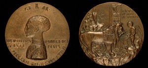 Pisanello Lionello d'Este (1407–50), Marquess of Ferrara (1441) [obverse]; Lion Being Taught by Cupid to Sing [reverse], 1444 Bronze, 10.08 cm (3 15/16 in.) National Gallery of Art, Washington, DC, Samuel H. Kress Collection  Image courtesy of the Board of Trustees, National Gallery of Art